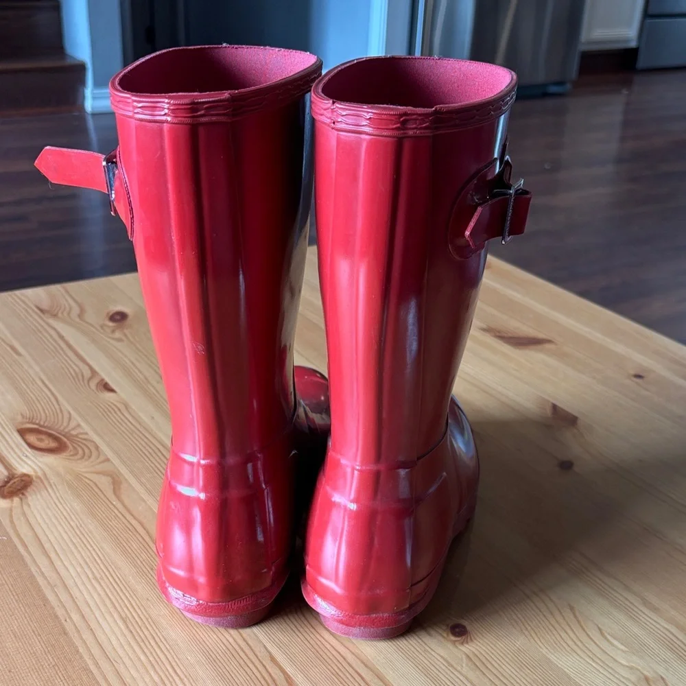 Hunter Women's Original Short Glossy Red Rain Boots - Picture 4 of 7